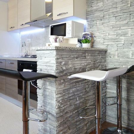 Apartment Petra I Nikola Селище Дрезницко Екстериор снимка