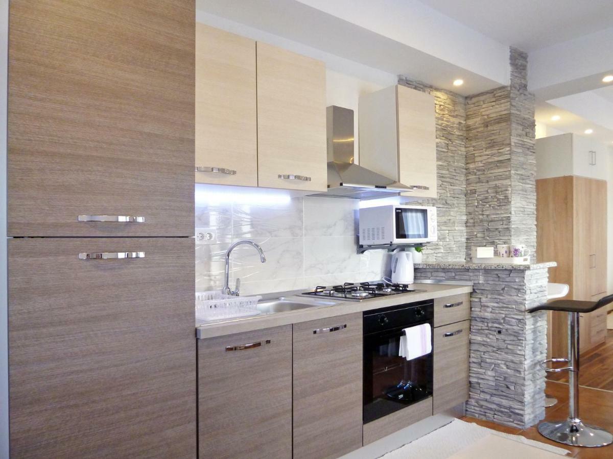 Apartment Petra I Nikola Селище Дрезницко Екстериор снимка